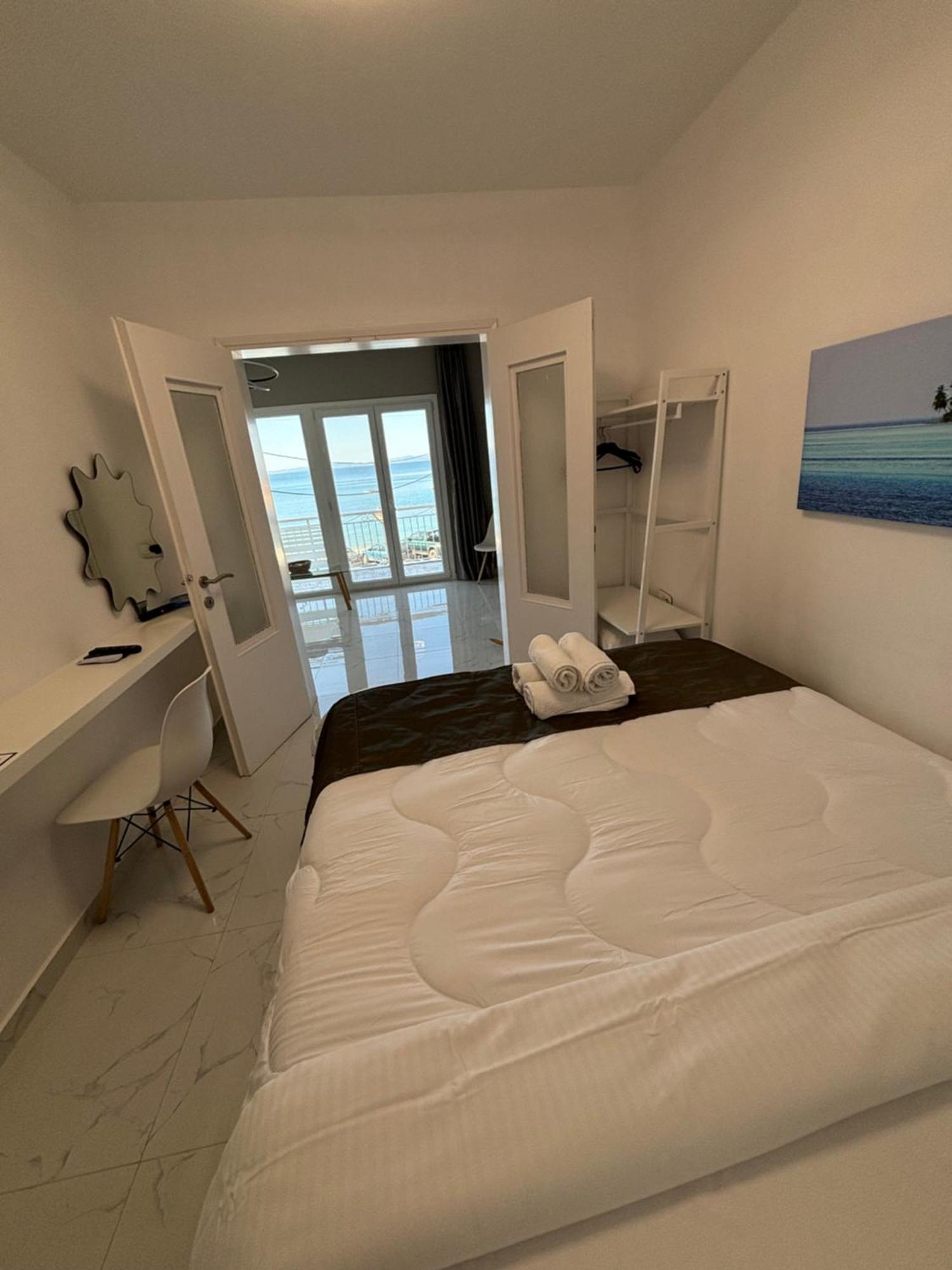 Apartment Candi Neos Marmaras
